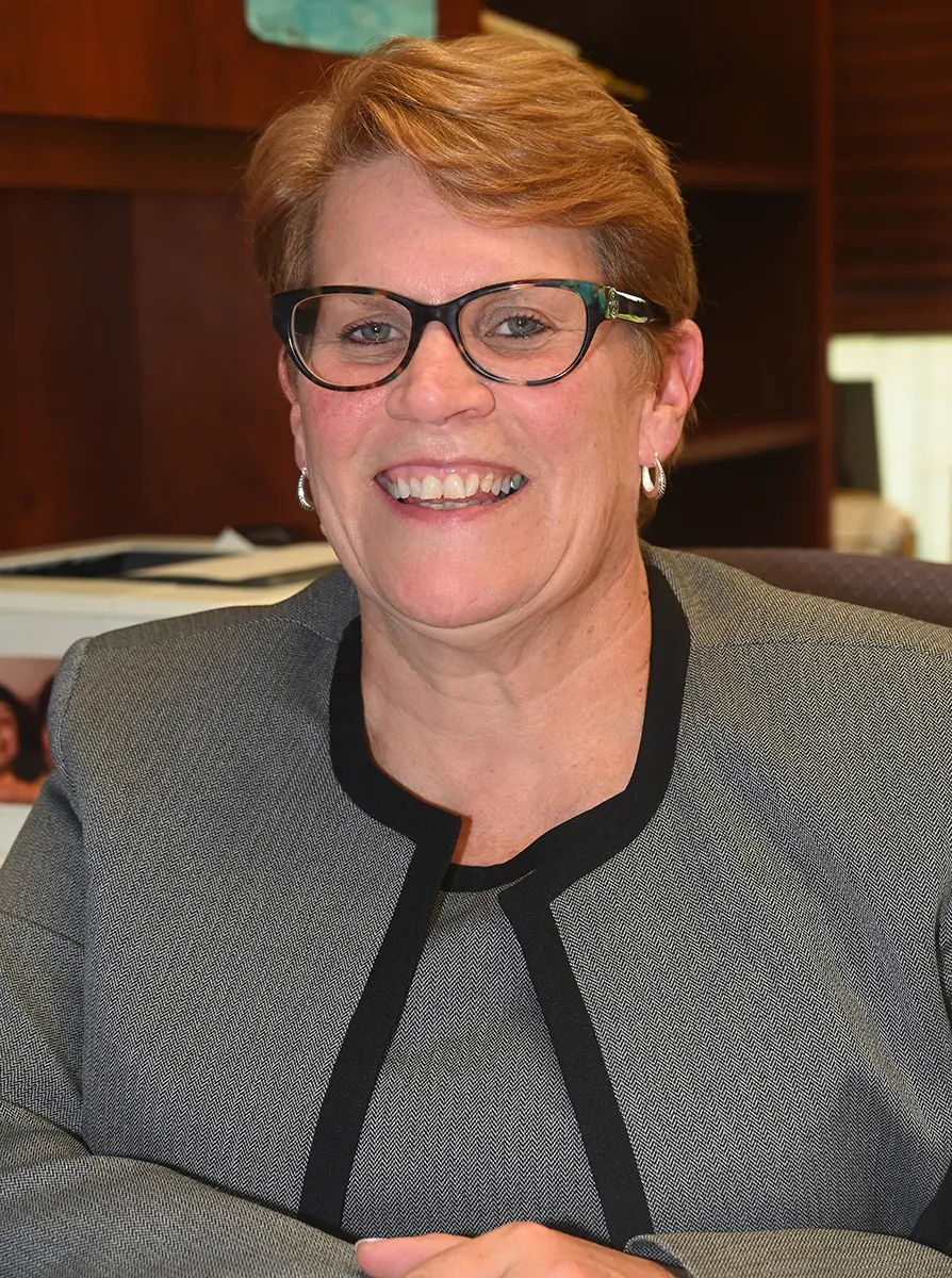Suzanne Holz Meola